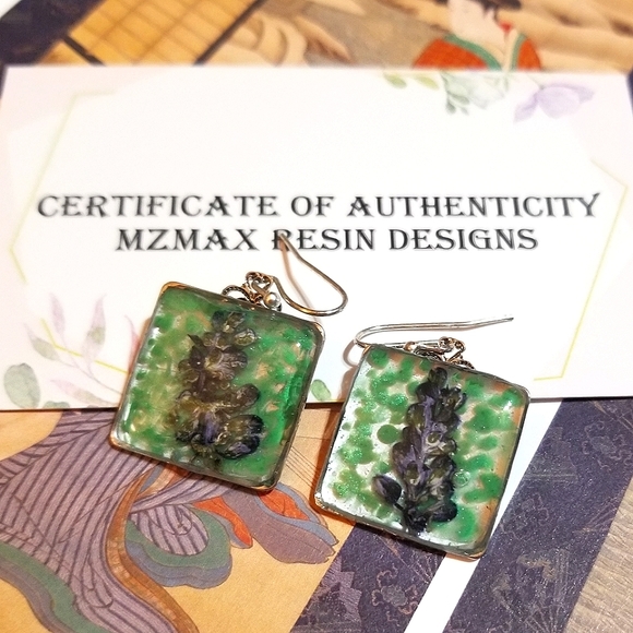 MzMax Resin Designs Natural Purple Lavender Earrings - Picture 7 of 8